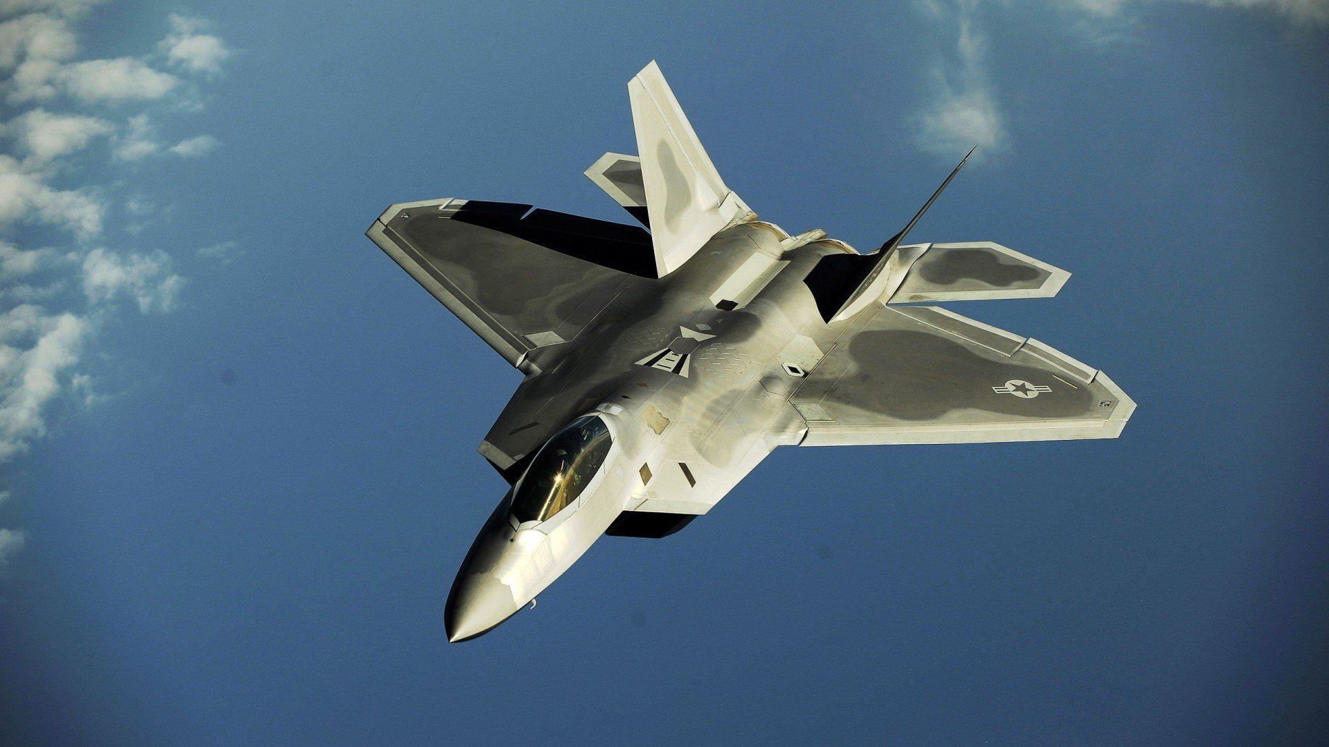 乐鱼电竞在线平台-不该赚的钱不能碰！证券人员集体被罚，证券从业人员炒股被罚